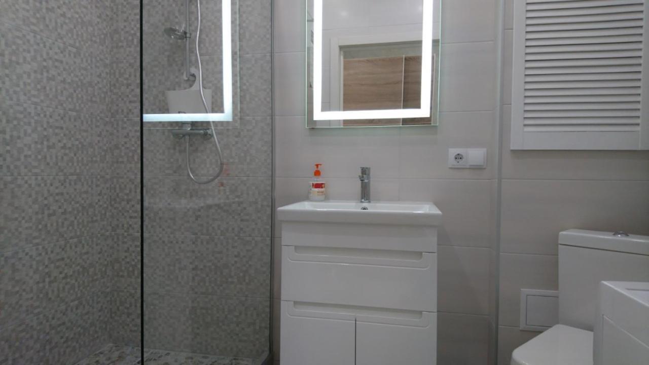 New England Deluxe Apartment Kiev Eksteriør billede